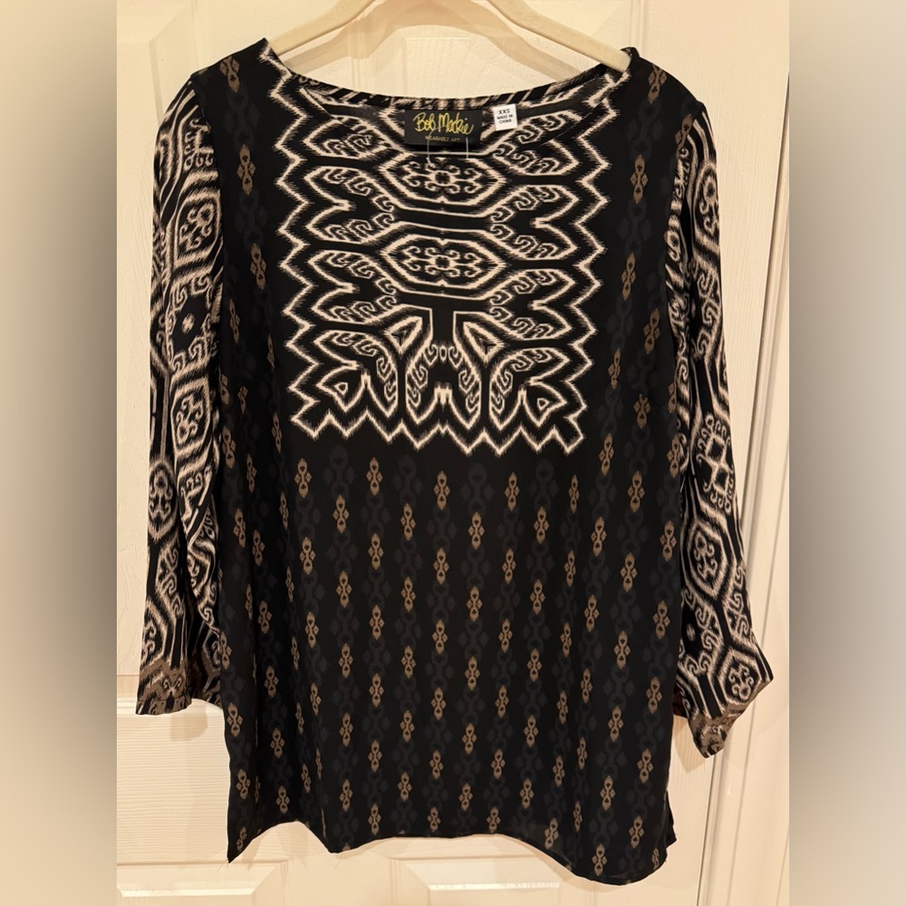 Women’s size XXS Bob Mackie Wearable Art NWT Global Geometric print tunic